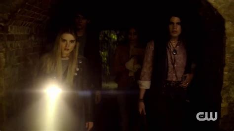 rollistan i the winchesters|The Winchesters Season 1 Trailer .